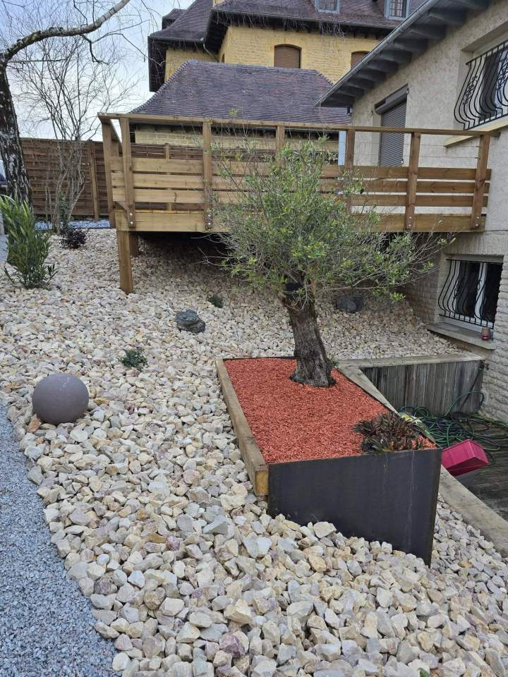 Déco extérieure Saint Pantaléon de Larche