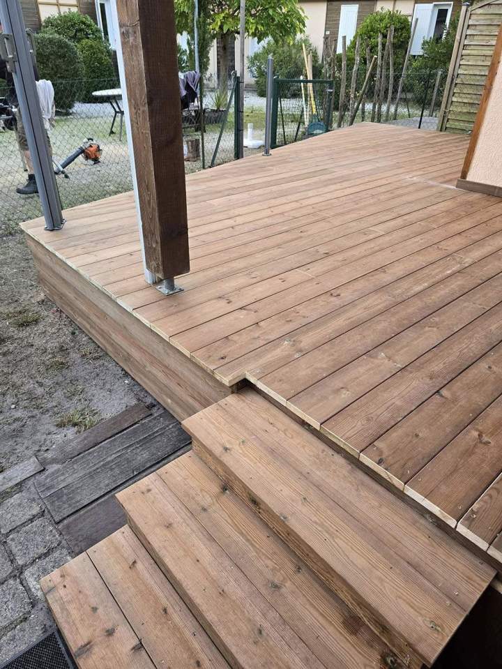 Aménagement bois extérieur Saint-Pantaléon-de-Larche